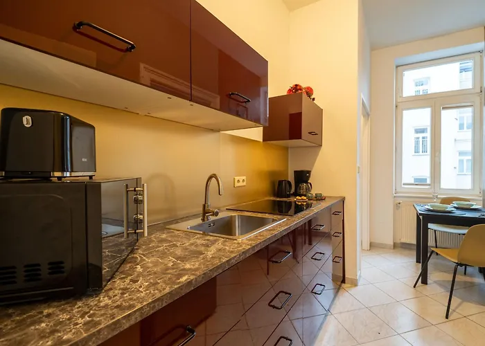 Apartamento With Kitchen Near Naschmarkt & U4 Metro *